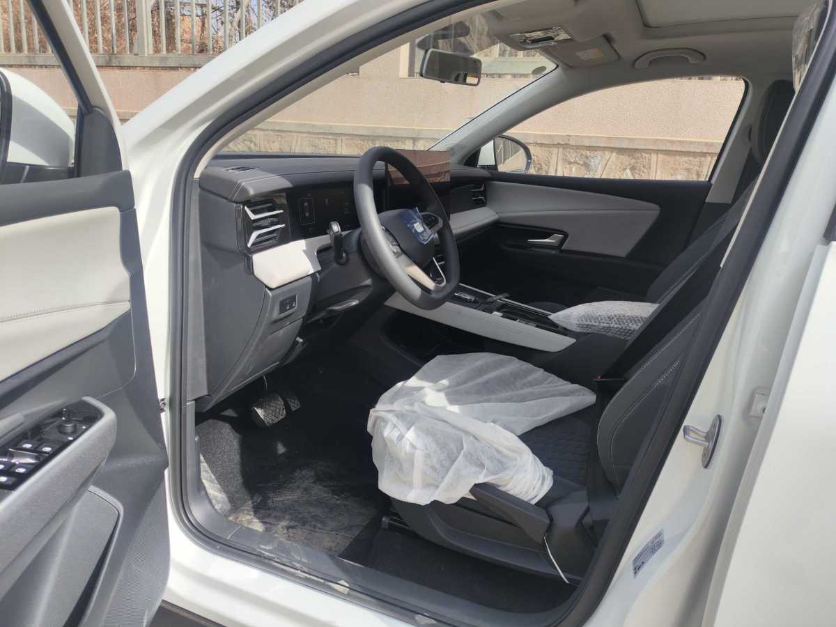 Jetta VS5 2026 car image #5