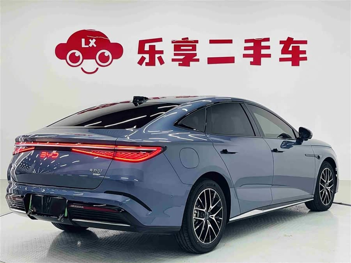 BYD Seal 07 DM-i 2025 car image #5