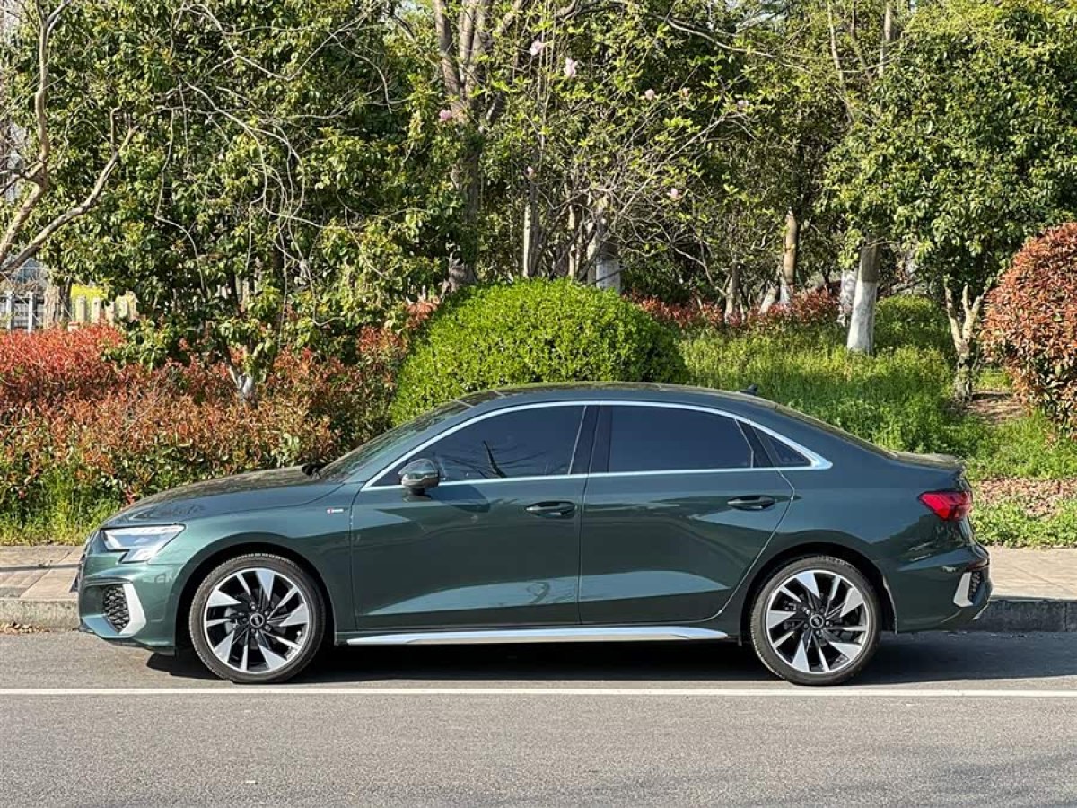 Audi 2023 car image #5