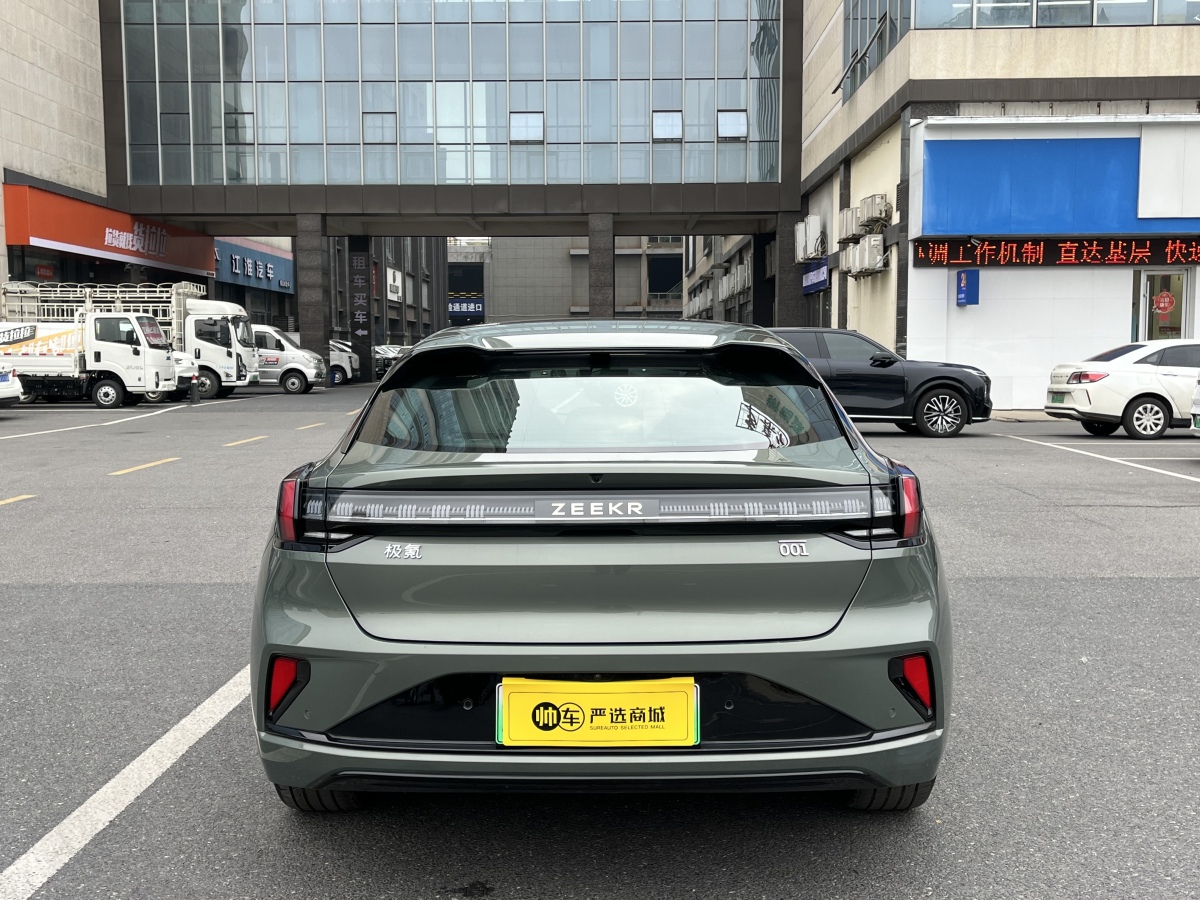 Zeekr 001 2024 car image #5