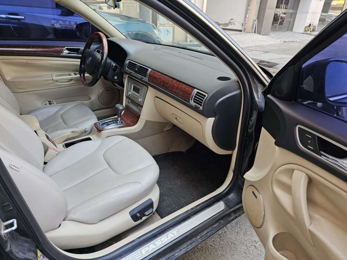 Volkswagen Passat Lingyu 2009 #5 Volkswagen Passat Lingyu 2009 car image #5