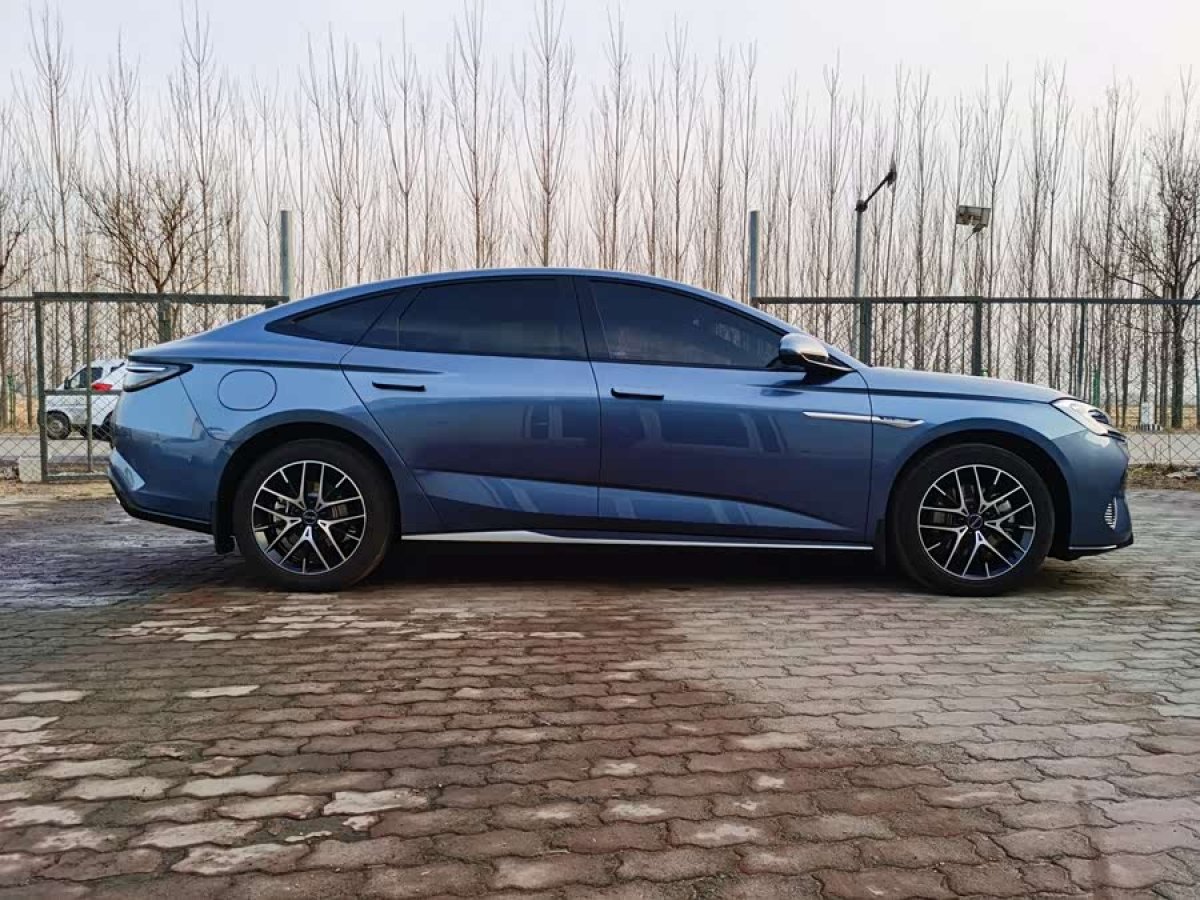 BYD Seal 07 DM-i 2024 immagine di auto #5