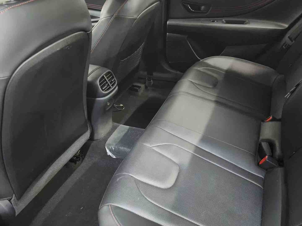 Hyundai Elantra 2022 car image #5