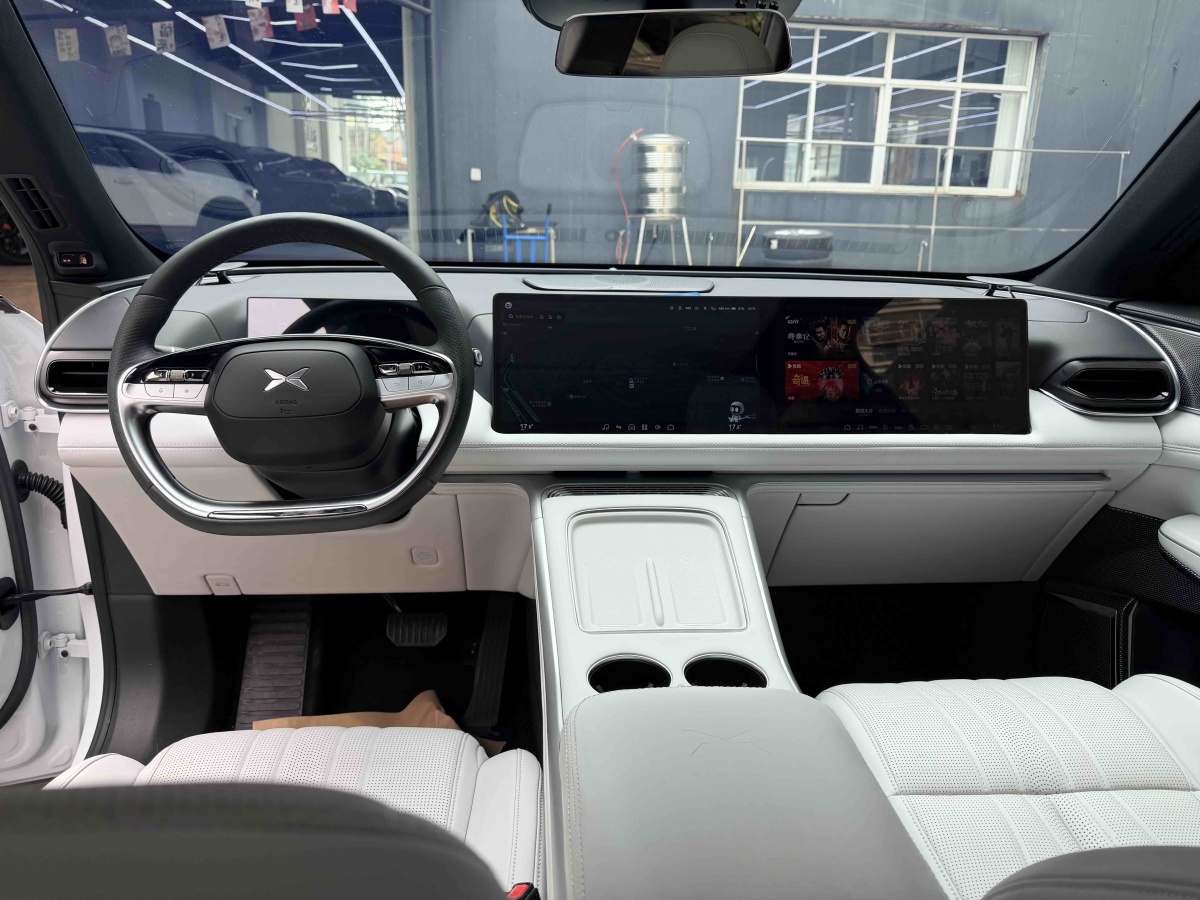 Xpeng G9 2024 #5 Xpeng G9 2024 car image #5