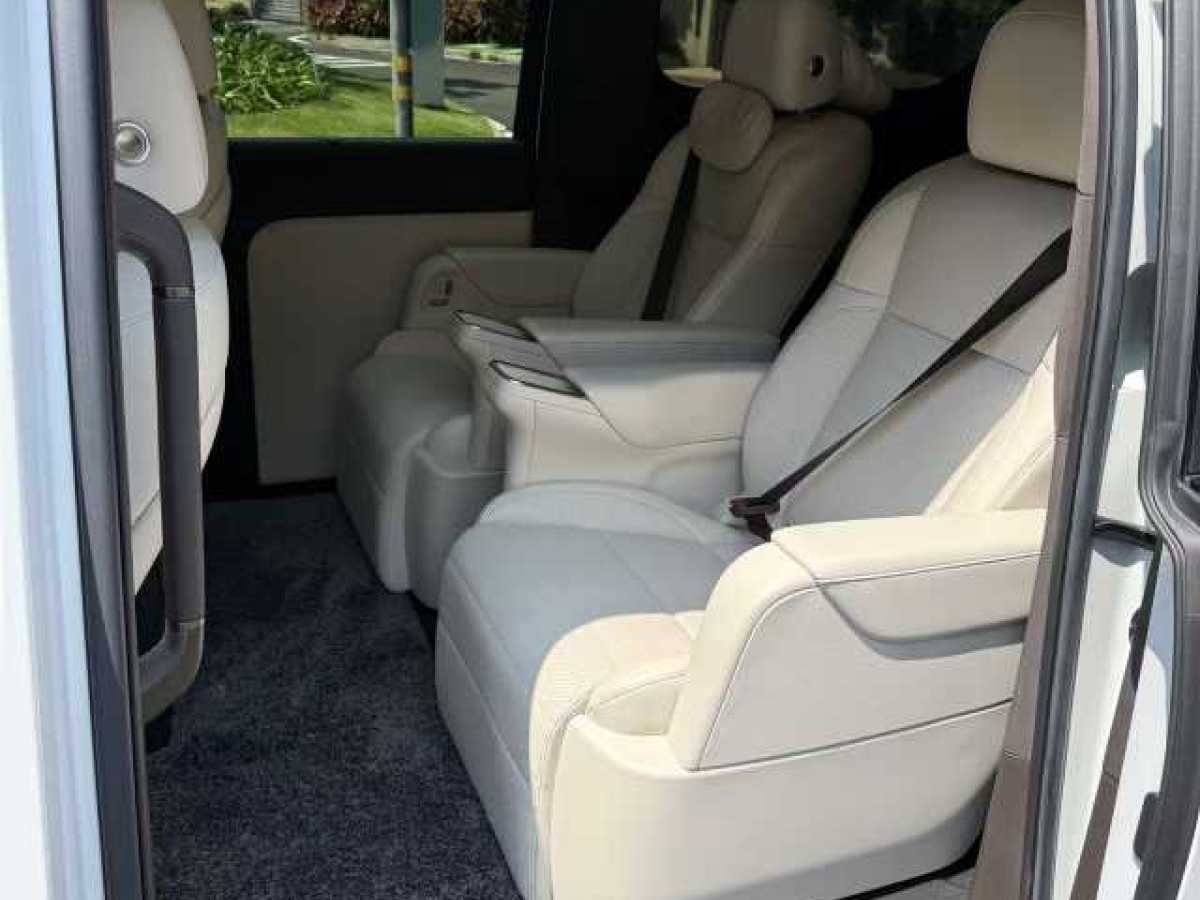 理想汽车 理想MEGA 2024 汽车图片 #5