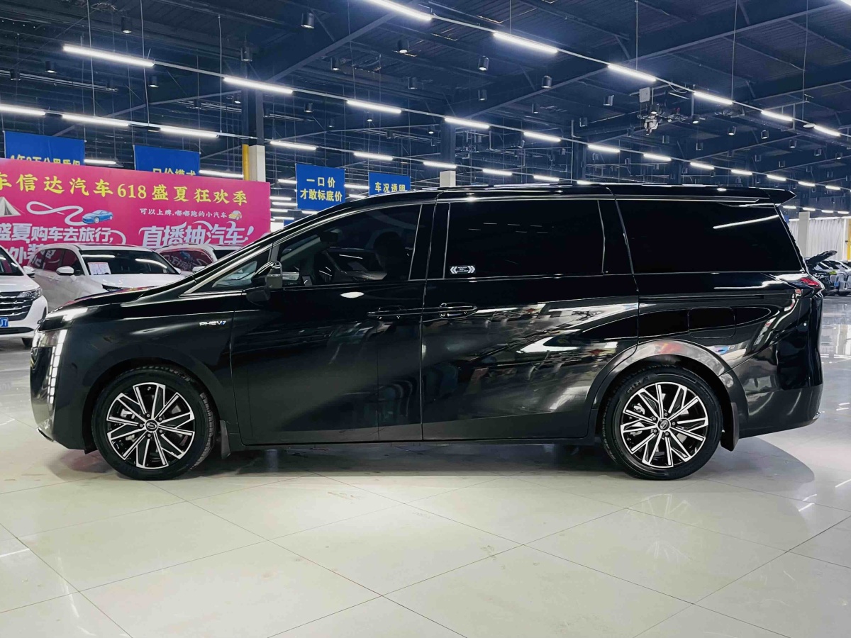 GAC Trumpchi E8 New Energy 2024 car image #5