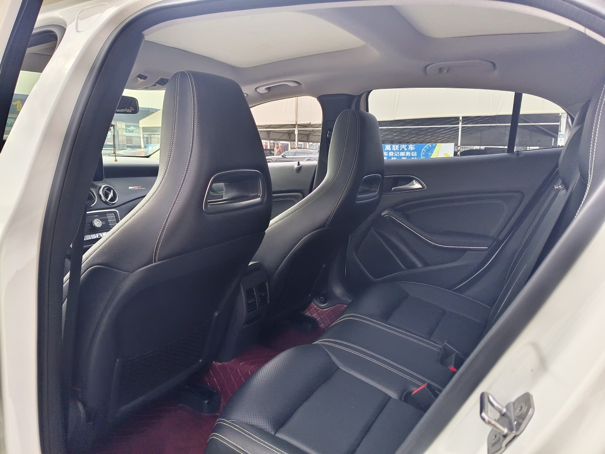 Mercedes-Benz 2018 car image #5