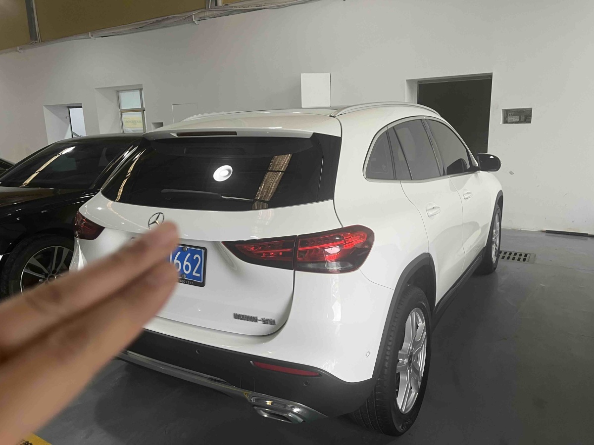 Mercedes-Benz GLA Class 2020 car image #5