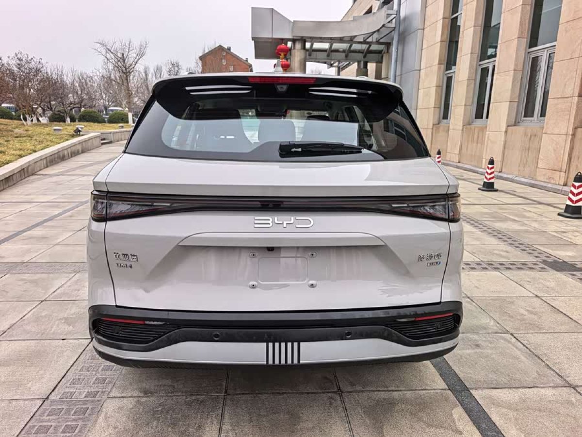 BYD Sea Lion 05 DM-i 2025 car image #5