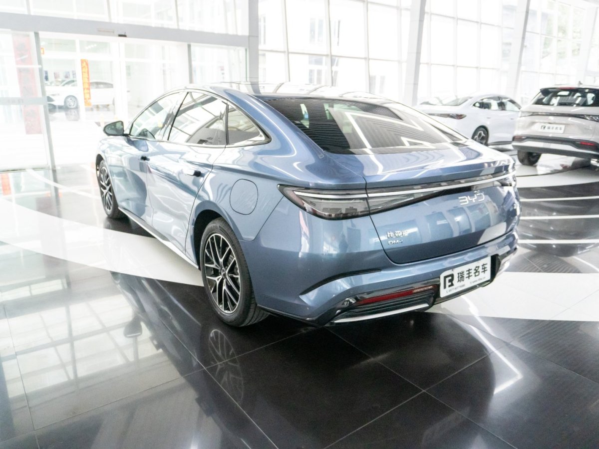 BYD Seal 07 DM-i 2024 صورة سيارة #5