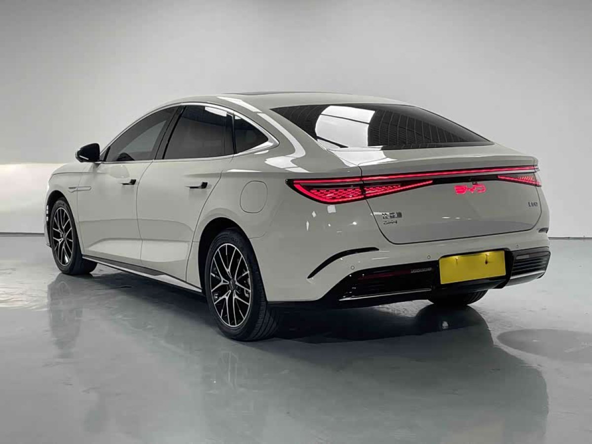 BYD Seal 07 DM-i 2024 صورة سيارة #5