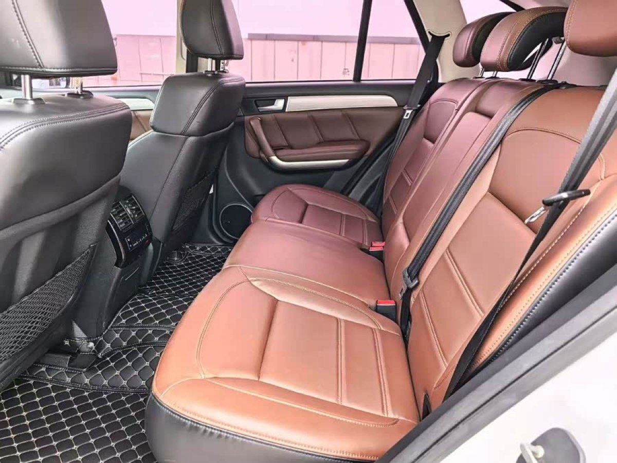 Haval H8 2018 صورة سيارة #5