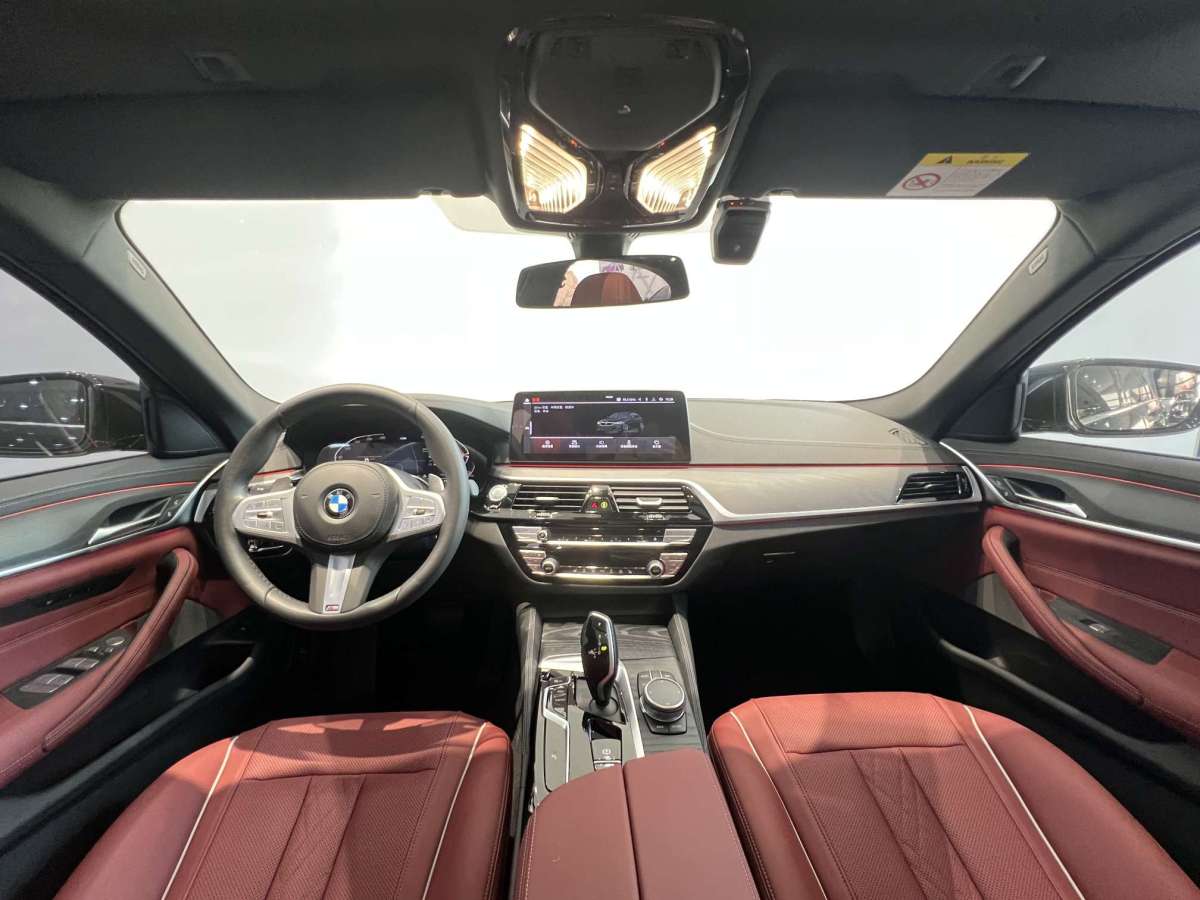 BMW 5 Series 2023 #5 BMW 5 Series 2023 car image #5
