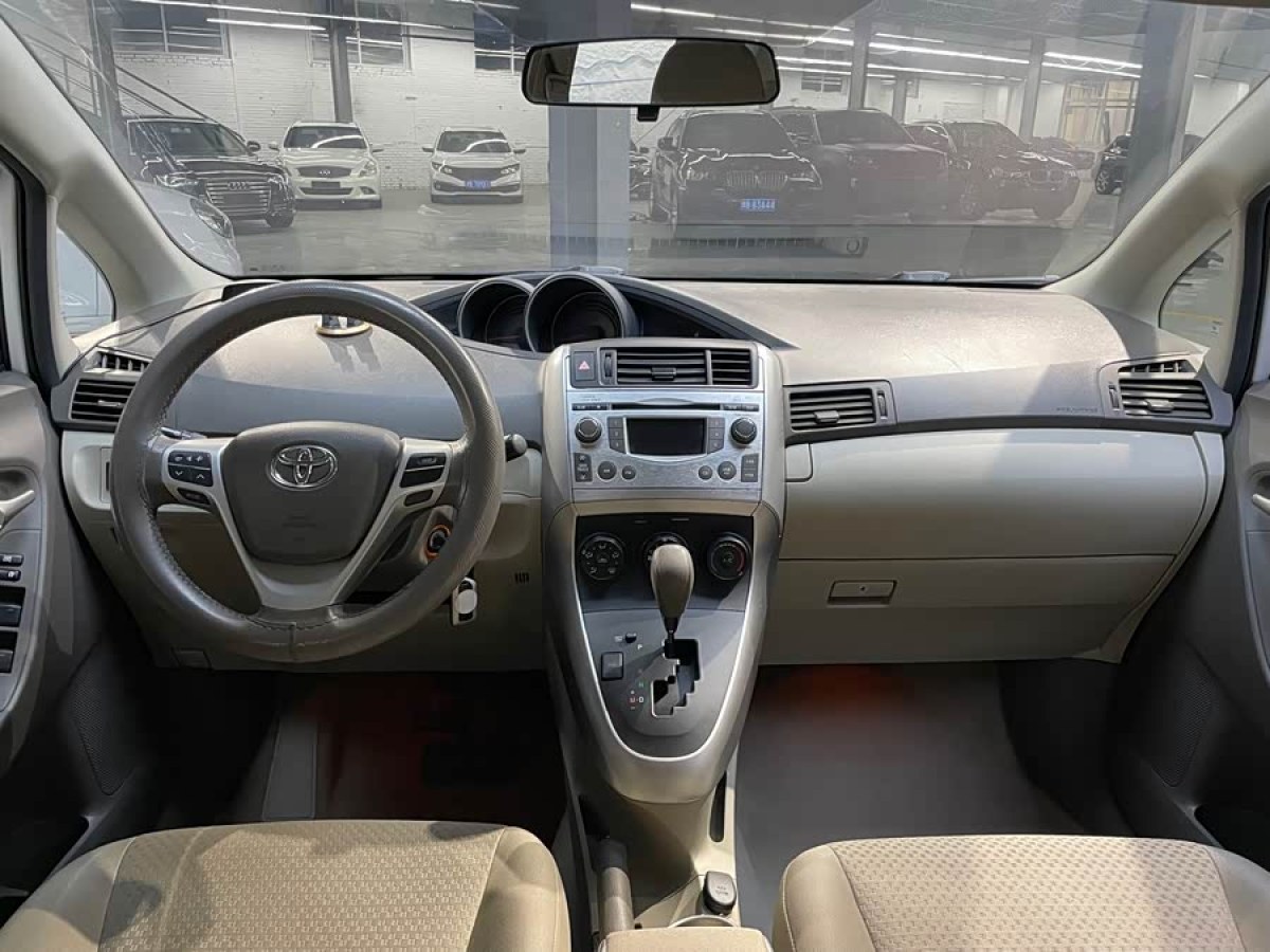 Toyota Verso 2016 car image #5