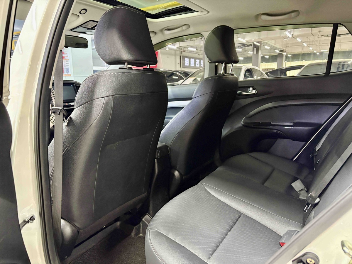 起亚 奕跑 2022 汽车图片 #5