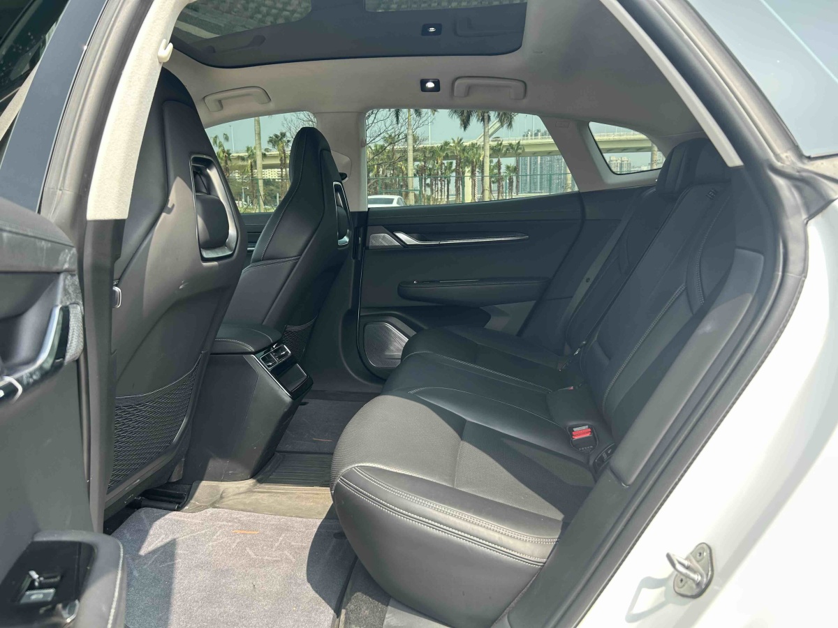 极氪 极氪001 2022 汽车图片 #5