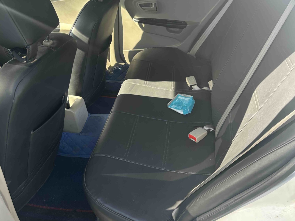 Soueast 2014 изображение автомобиля #5