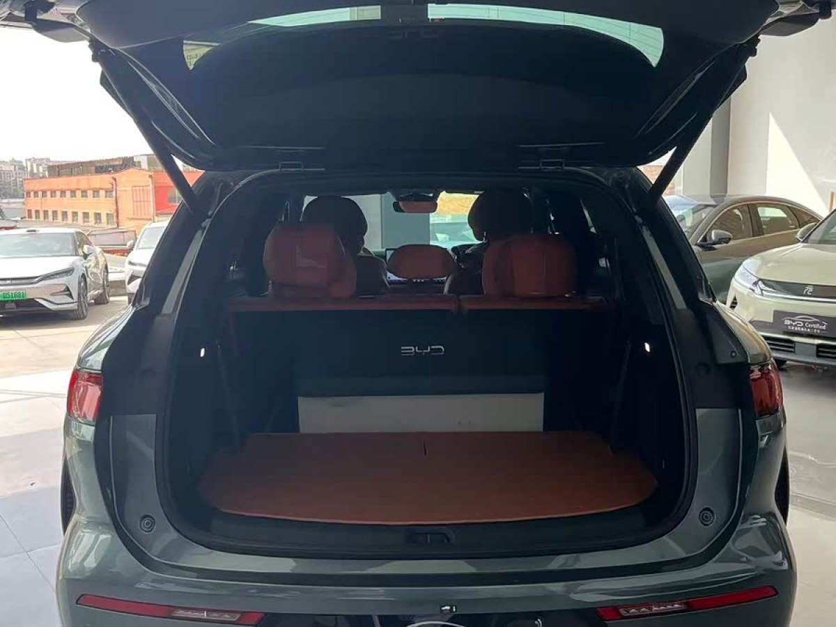 BYD Tang L 2025 immagine di auto #5