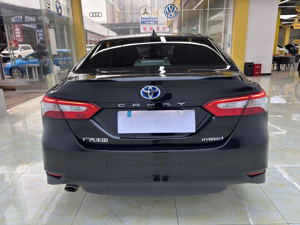 Toyota Camry 2023 car image #5
