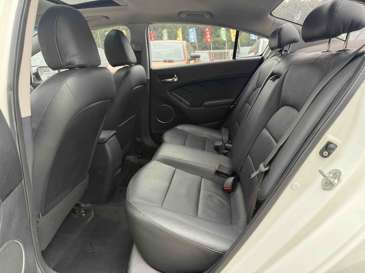 Kia K3 2013 изображение автомобиля #5