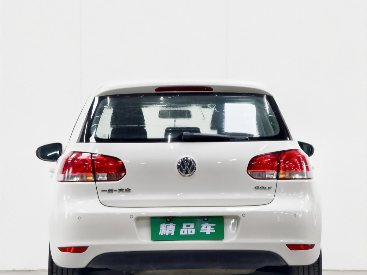 Volkswagen Golf 2014 car image #5