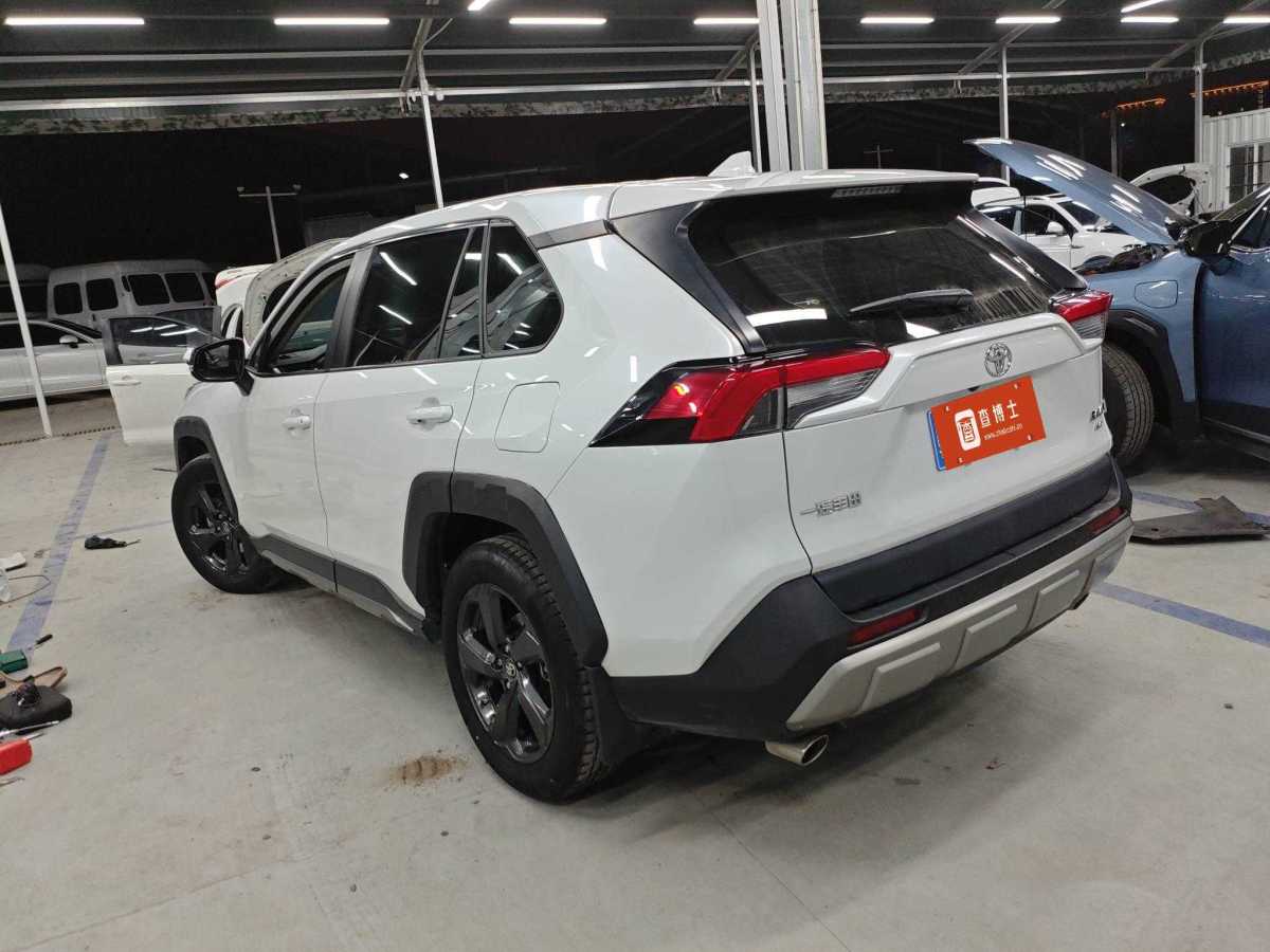 Toyota RAV4 2022 #5 Toyota RAV4 2022 car image #5