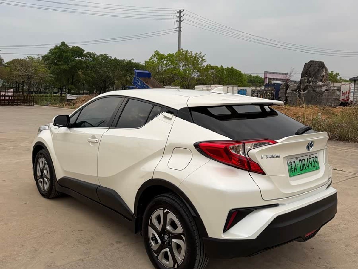 Toyota C-HR EV 2021 car image #5