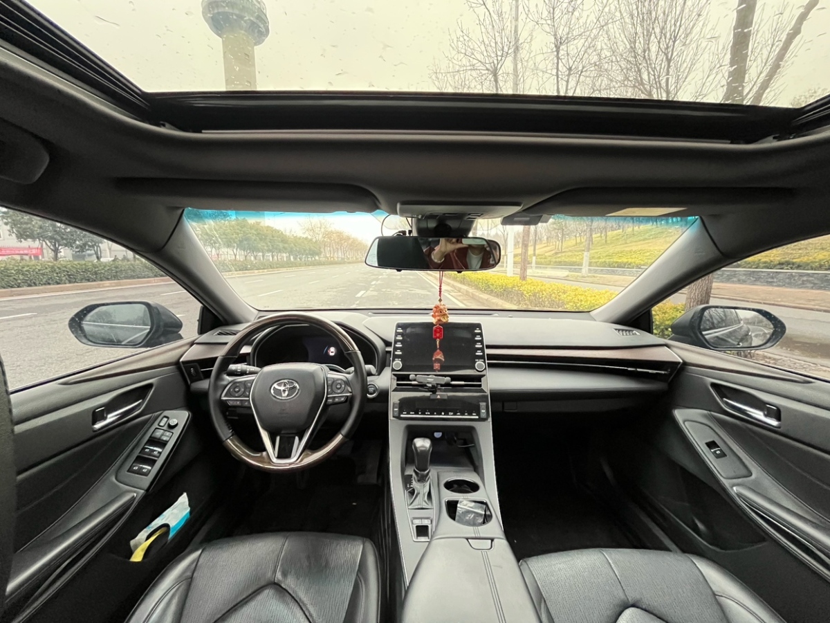 Toyota Avalon 2020 car image #5