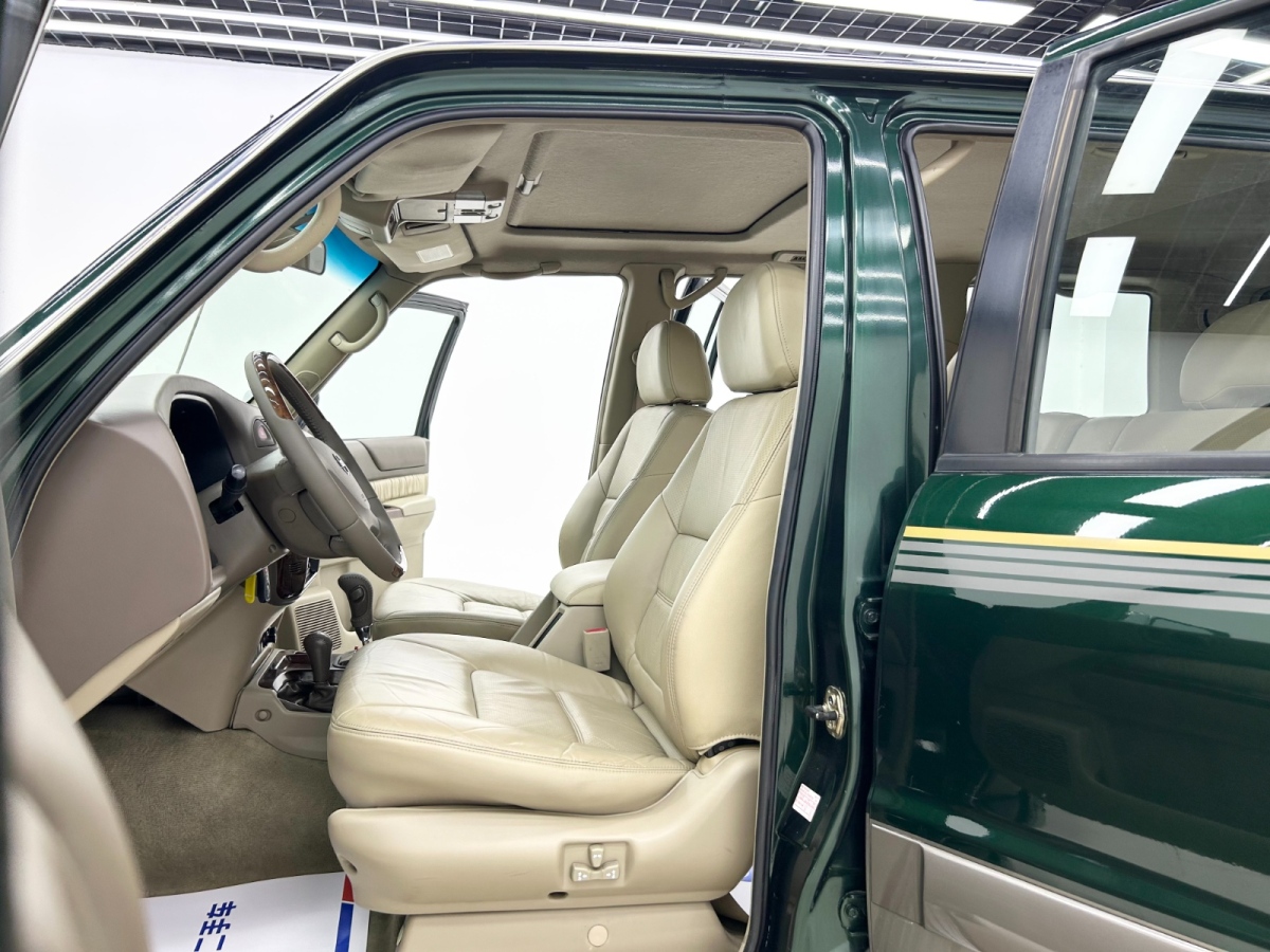 日产 途乐 2004 汽车图片 #5