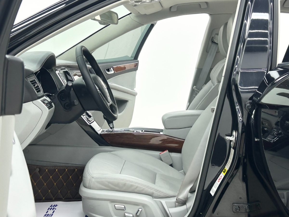 HongQi H7 2013 image de voiture #5