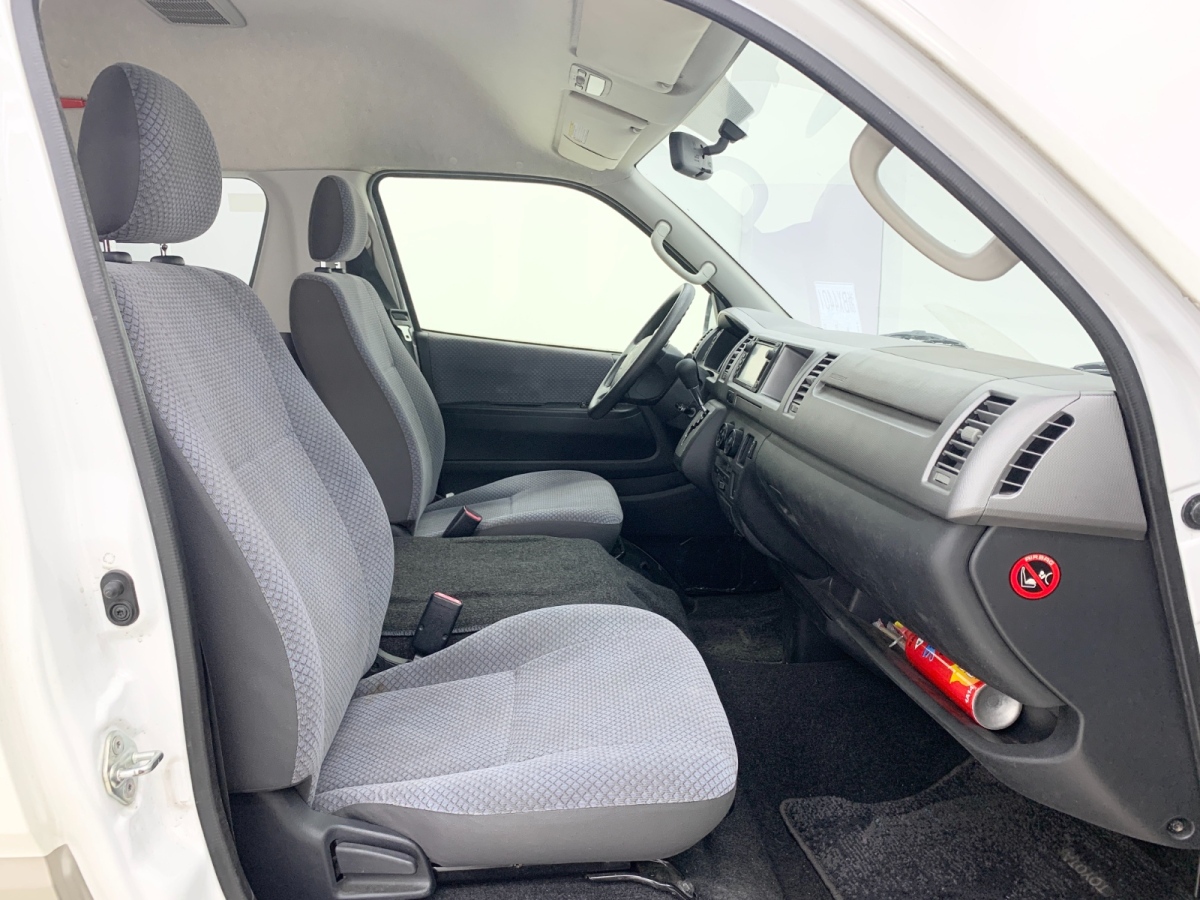 Toyota Hiace 2012 immagine di auto #5