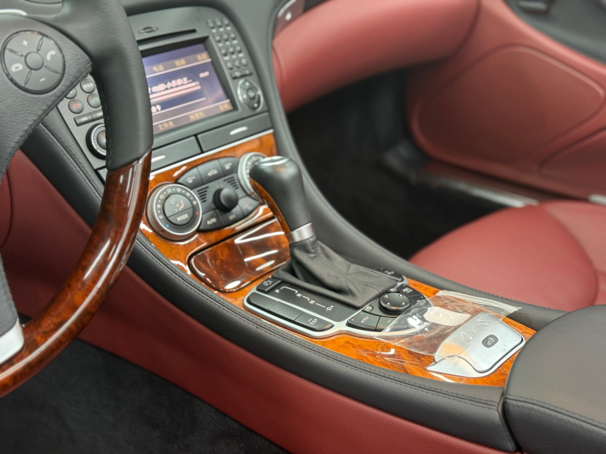 Mercedes-Benz SL Class 2009 car image #5