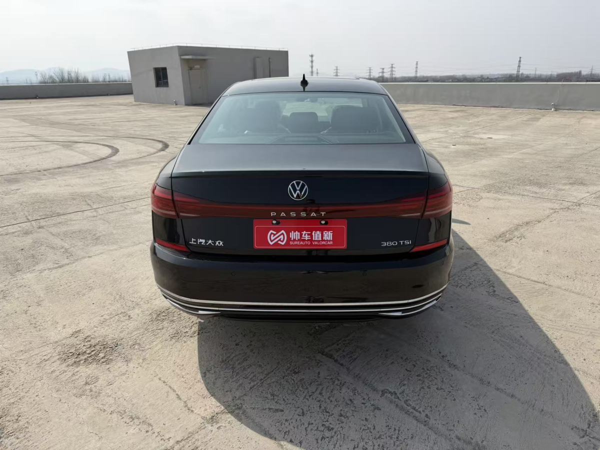 Volkswagen Passat 2026 car image #5