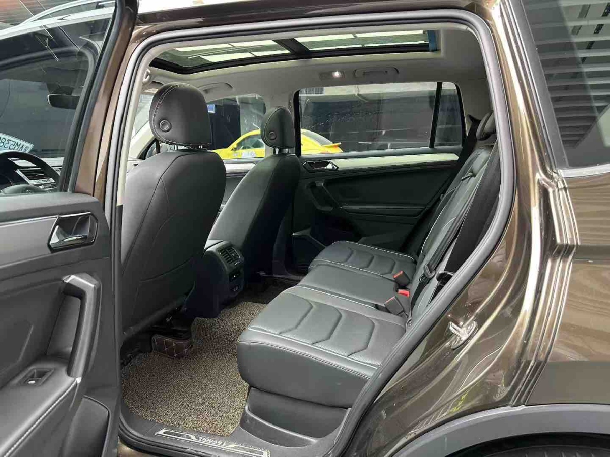 Volkswagen Tiguan X 2017 imagem de carro #5