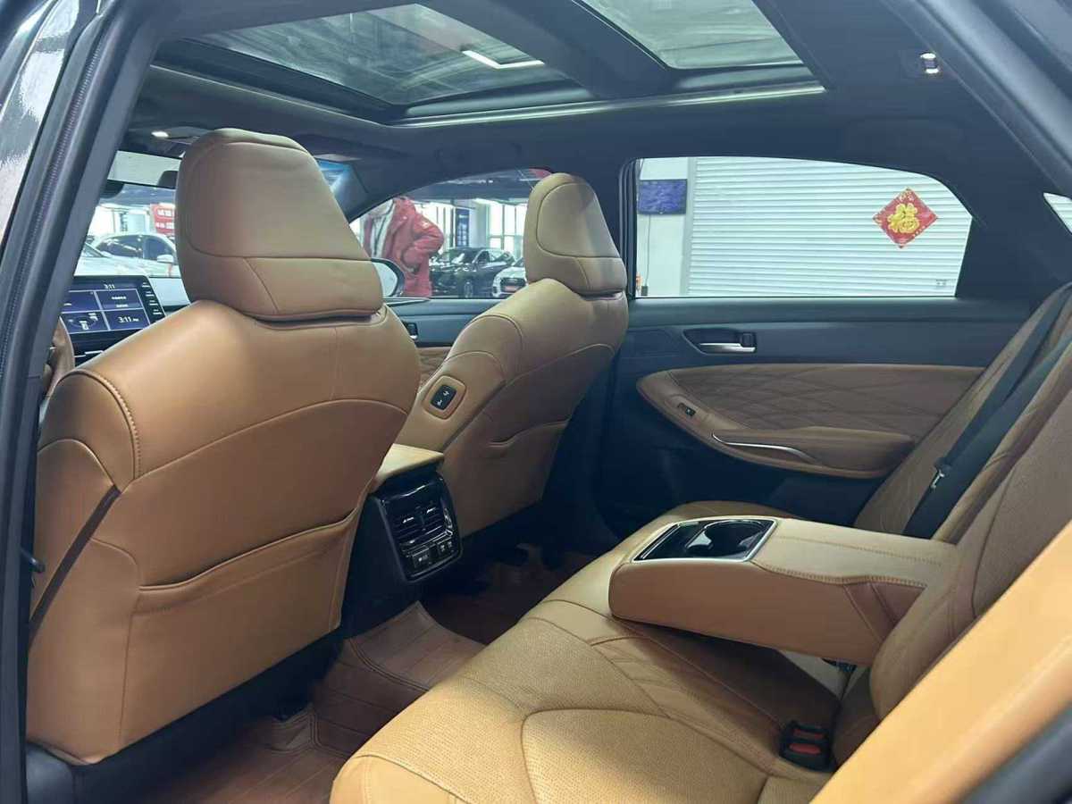 Toyota Avalon 2022 car image #5