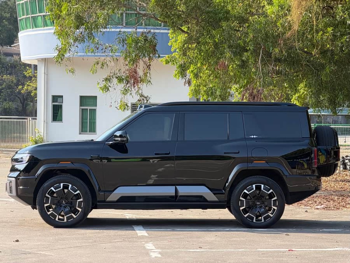 FangChengBao Leopard 8 2025 car image #5