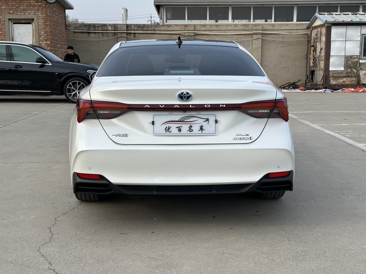 Toyota Avalon 2019 car image #5