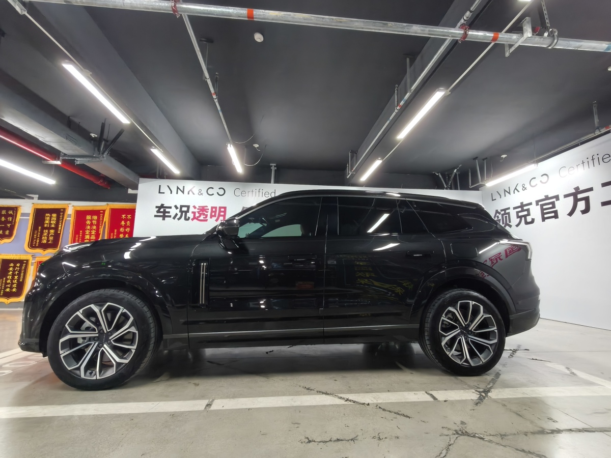 Lynk & Co 09 EM-P 2025 car image #5