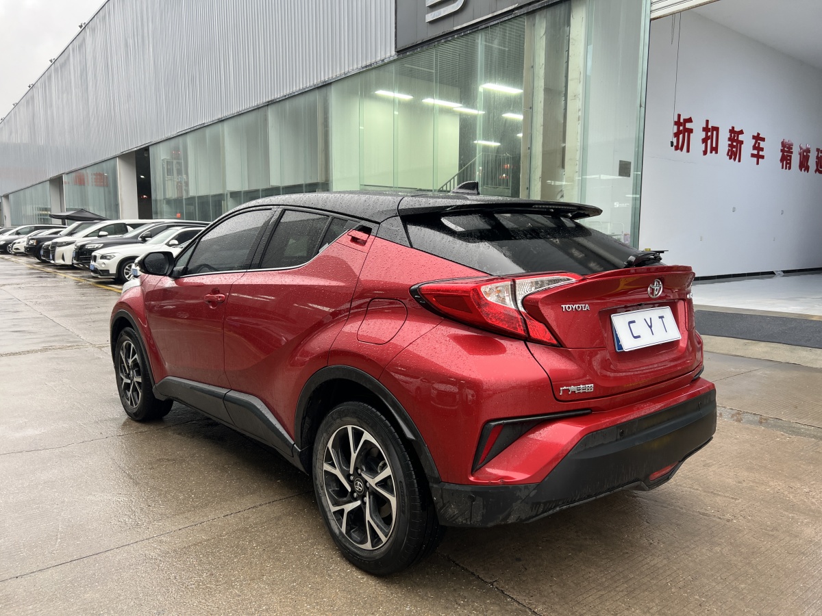Toyota C-HR 2019 car image #5