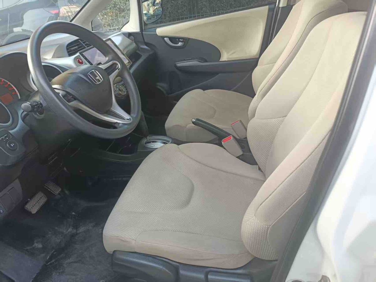 Honda Fit 2014 car image #5