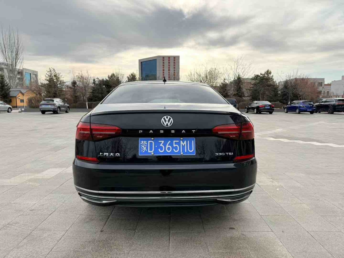 Volkswagen Passat 2019 car image #5