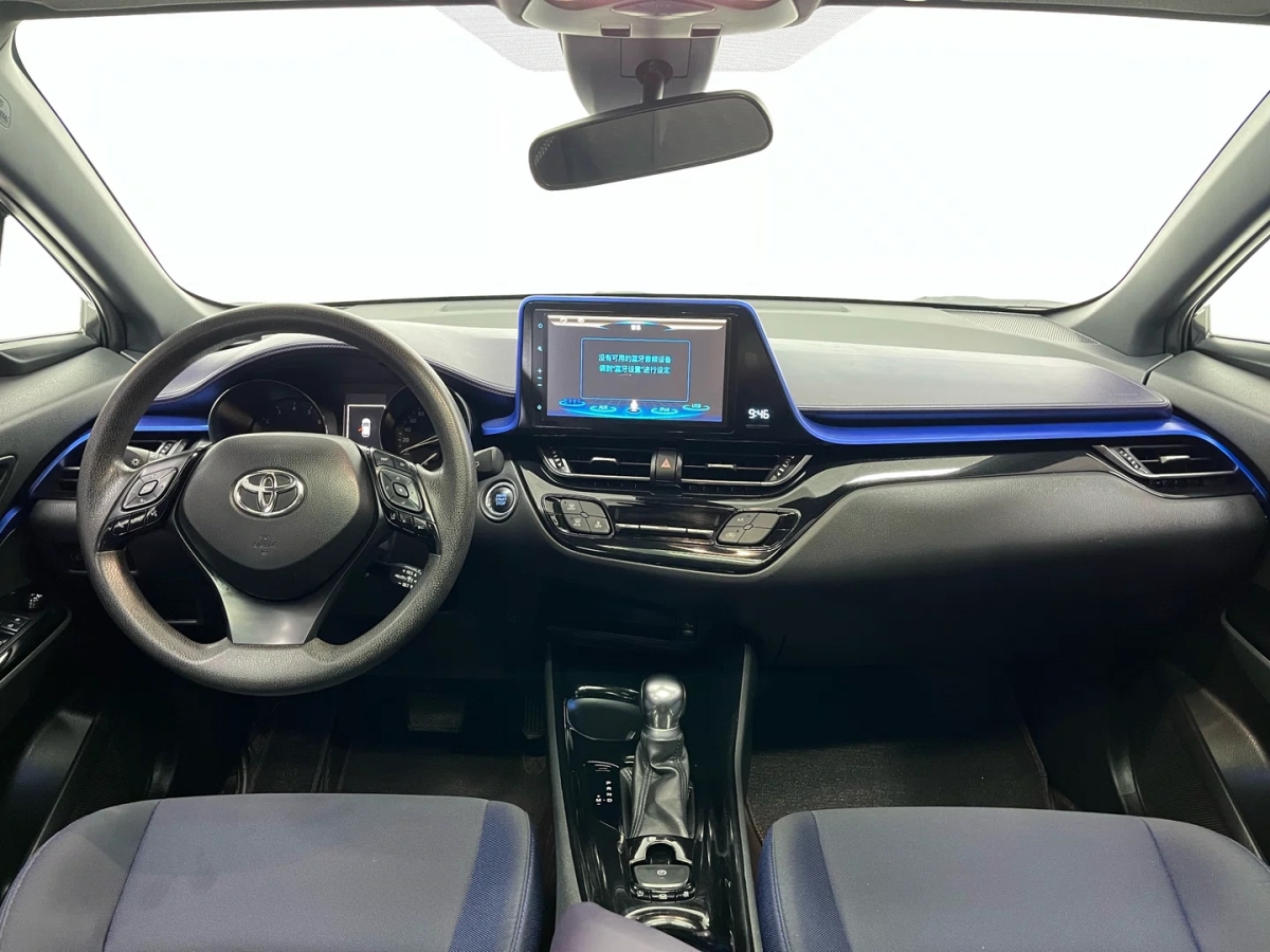 Toyota C-HR 2018 car image #5