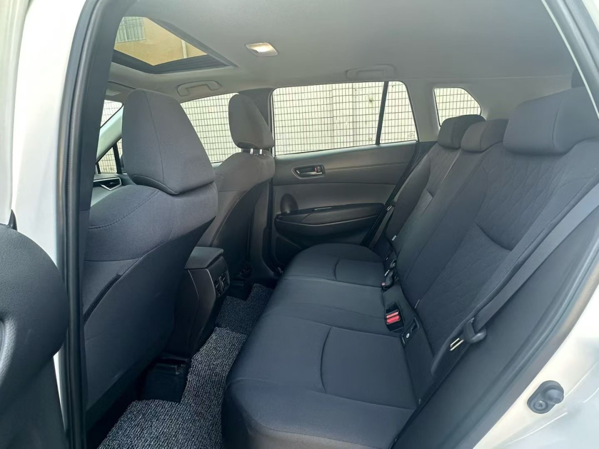 Toyota Corolla Cross 2023 immagine di auto #5