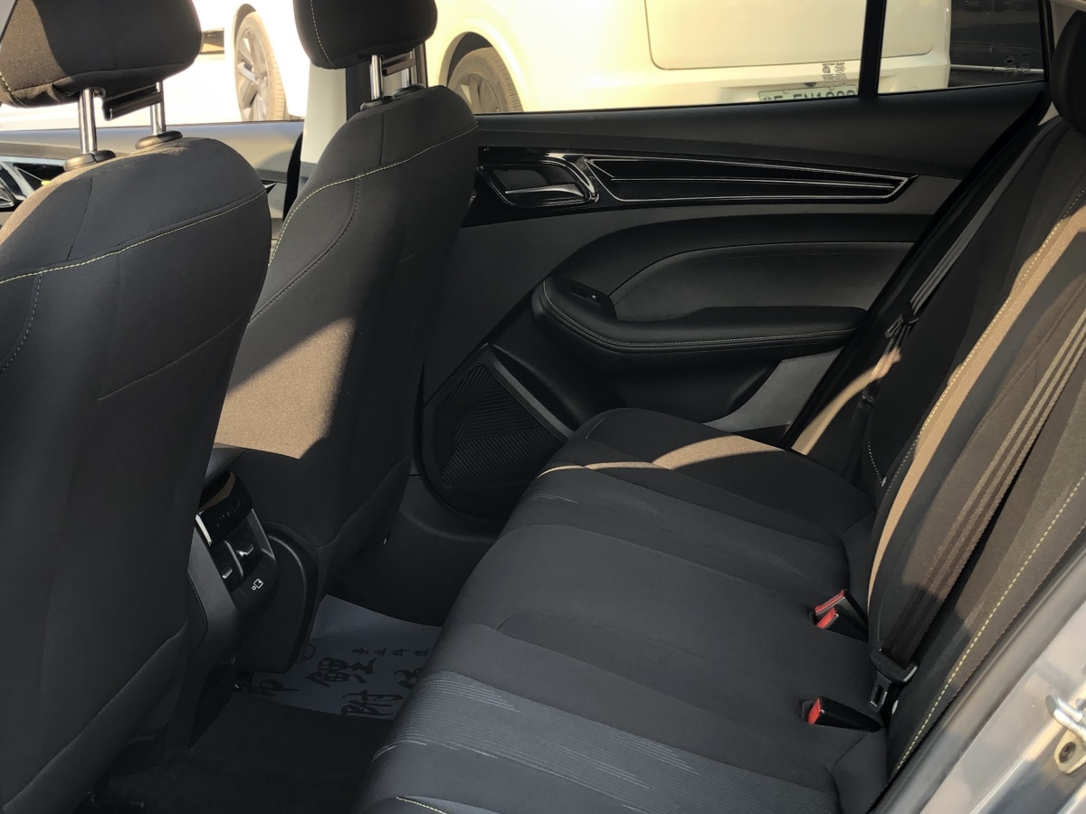 荣威 荣威i5 2023 汽车图片 #5