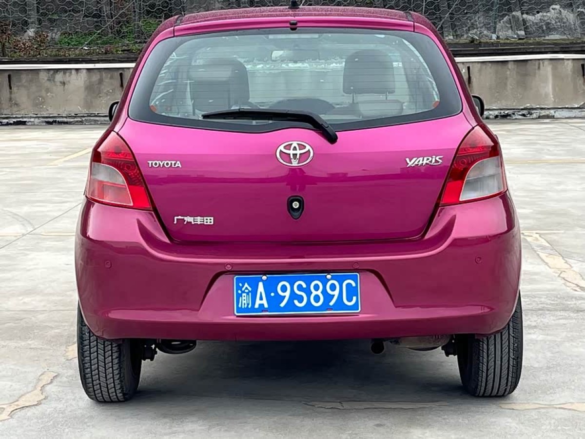 Toyota Yaris 2013 car image #5