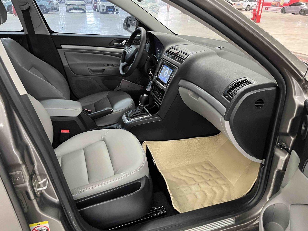 Skoda Octavia 2014 immagine di auto #5