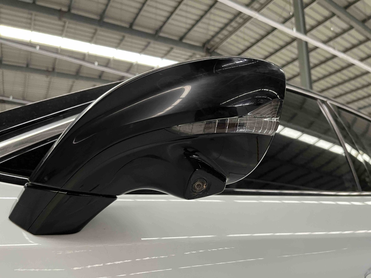 MG ONE 2022 immagine di auto #5