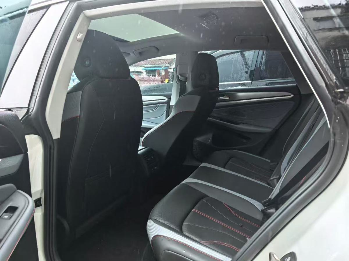 Volkswagen Lamando 2025 immagine di auto #5