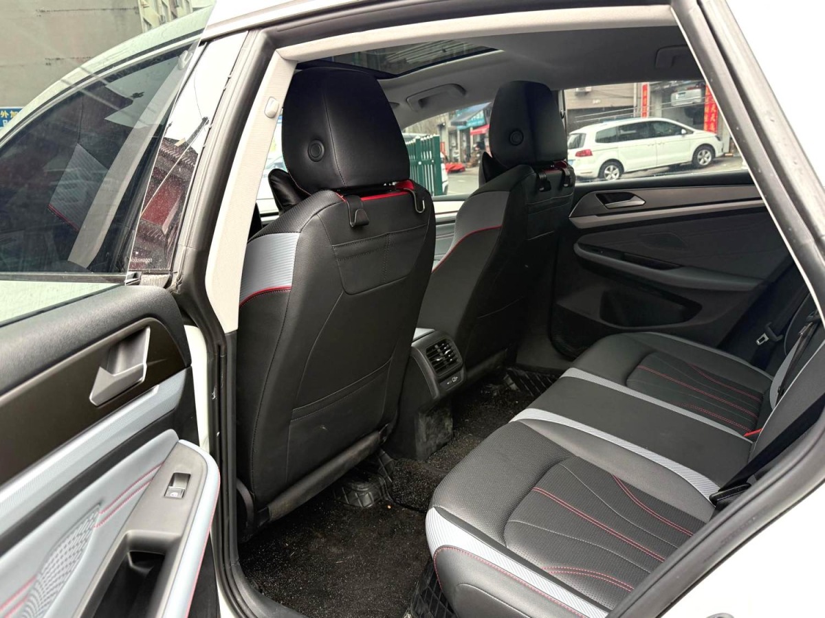 Volkswagen Lamando 2025 car image #5