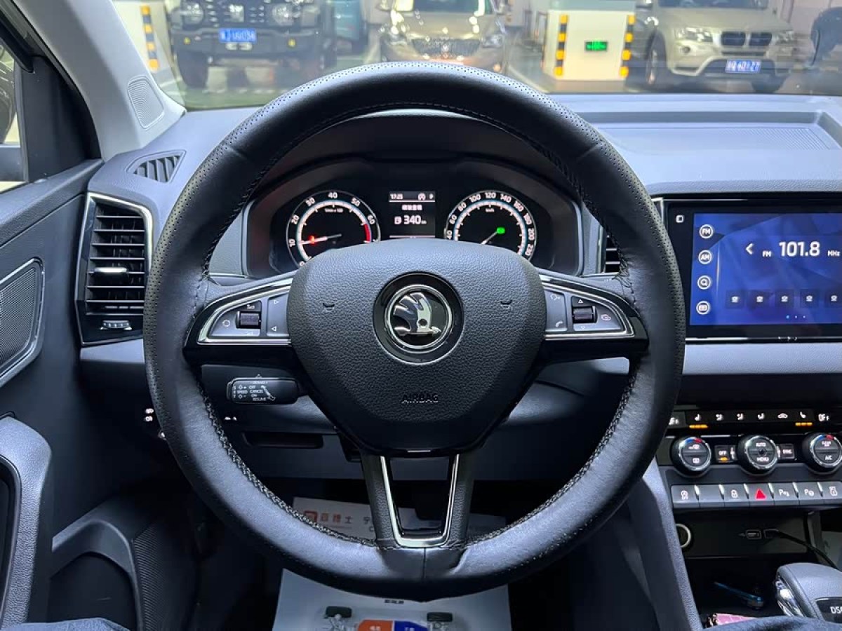 Skoda Karoq 2019 car image #5